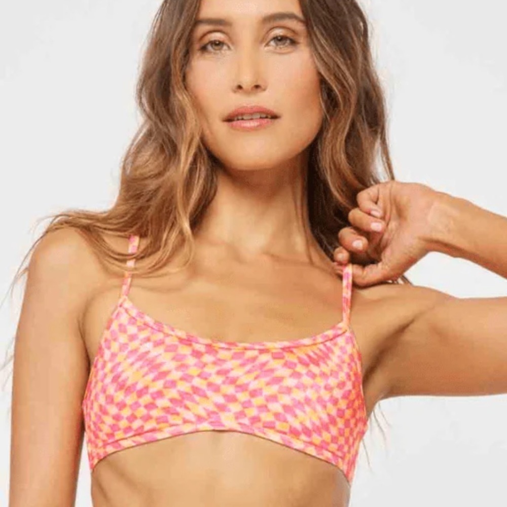 L*Space Pamela Scoop Neck Racerback Bikini Top In Pink & Orange Heat Waves | XS